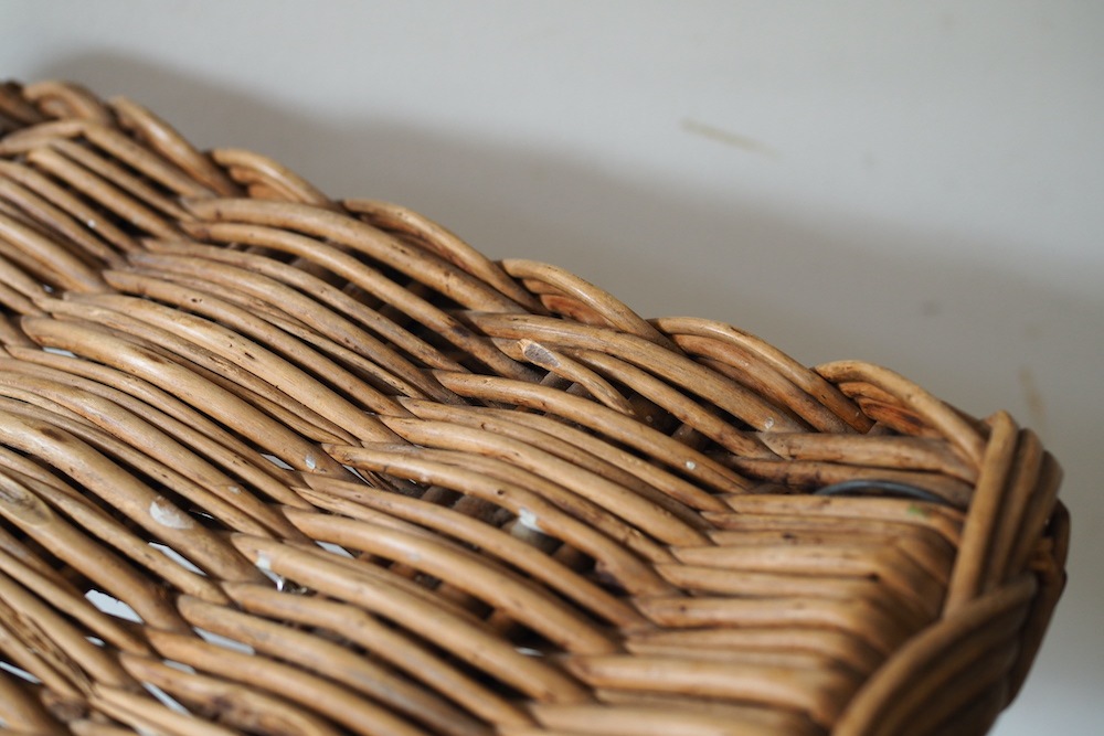 アイアンレッグ ラタンスツール(スクエア)｜ D+E MARKET Online