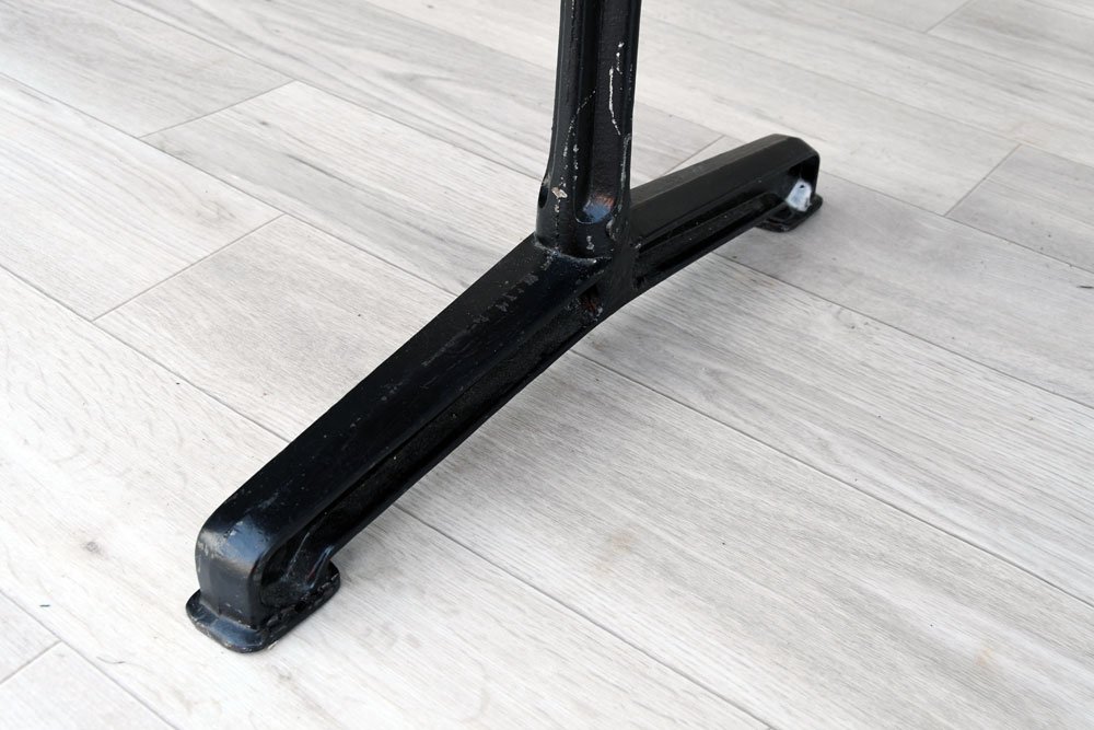 Bistro table (T)<p>ビストロテーブル (T)</p>