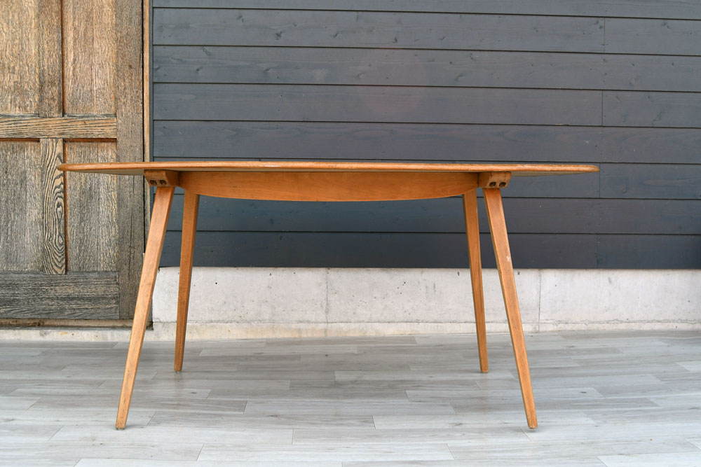 Ercol dining table<p>アーコール社 ダイニングテーブル