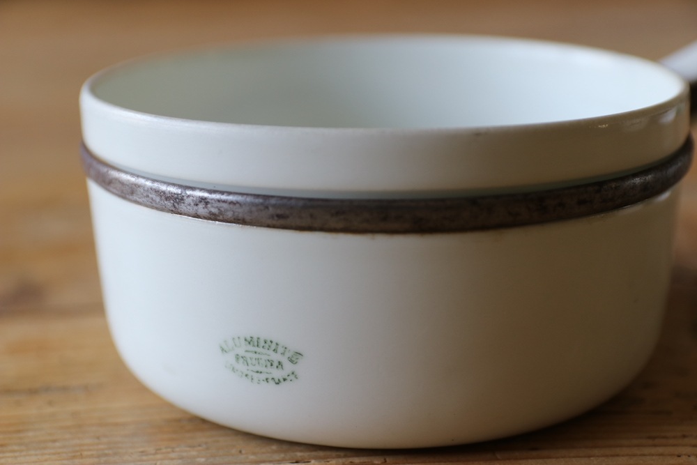 ALUMINITE LIMOGES One-handed pot (white porcelain) <p>リモージュ 白磁の片手鍋 </p>