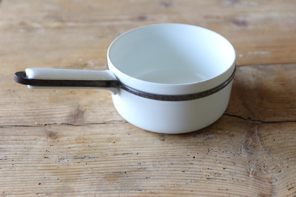 ALUMINITE LIMOGES One-handed pot (white porcelain) <p>リモージュ 白磁の片手鍋 </p>