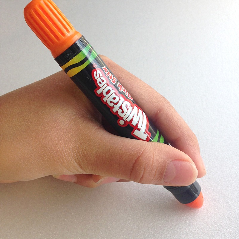 クレヨラ お絵かき なめらかクレヨン 12色 52-9512 正規品 6g7v4d0 Amazon.co.jp: クレヨラ (Crayola) ツイスタブル なめらか