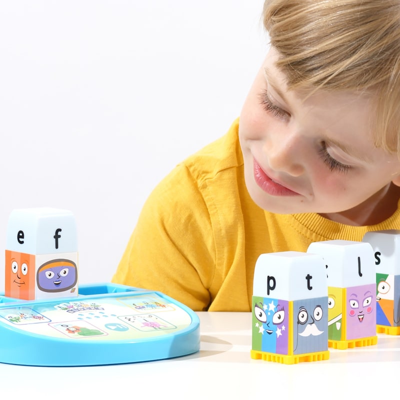 アルファブロックス フォニックス ファン