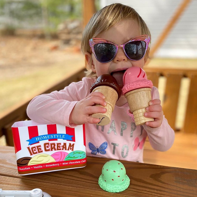 Scoop & Stack Ice Cream Cone Playset　000772040877