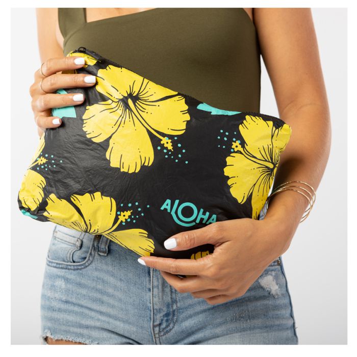 ALOHA アロハコレクション Hibiscus Pouch M - Canary on Black u