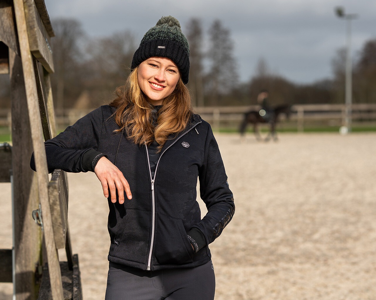 QHP �ӥ��� JK