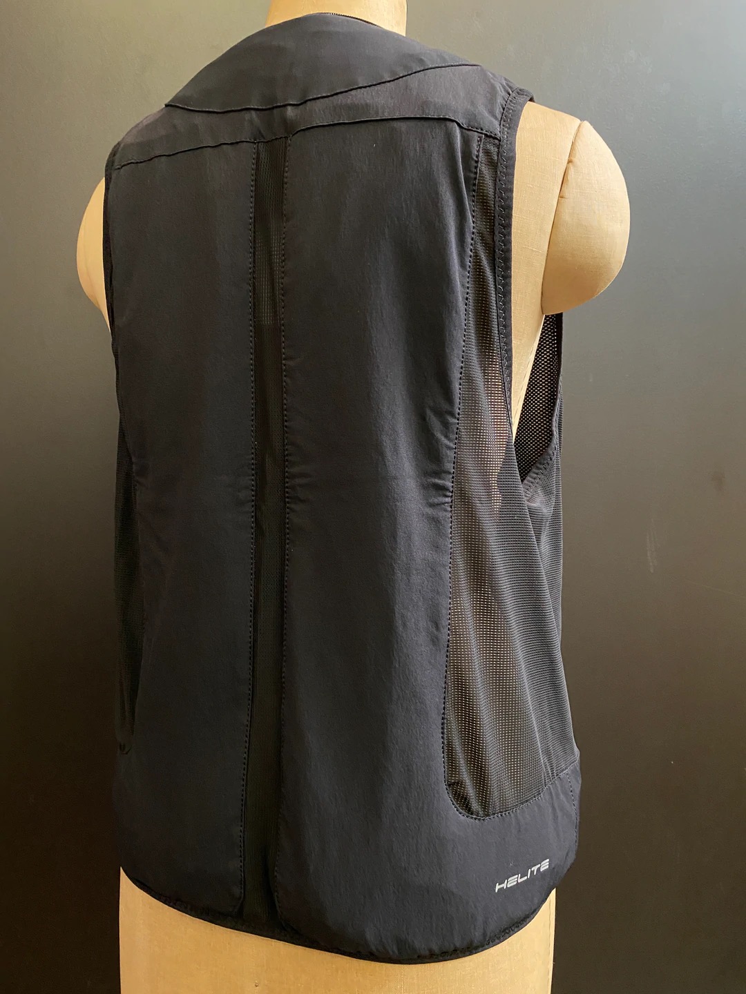 エアサス用 エアバッグ 2個セット 2400 ブラケット付き Zip'In2 エアバッグベスト HHELITE | 乗馬用品の通販 プラドショップ