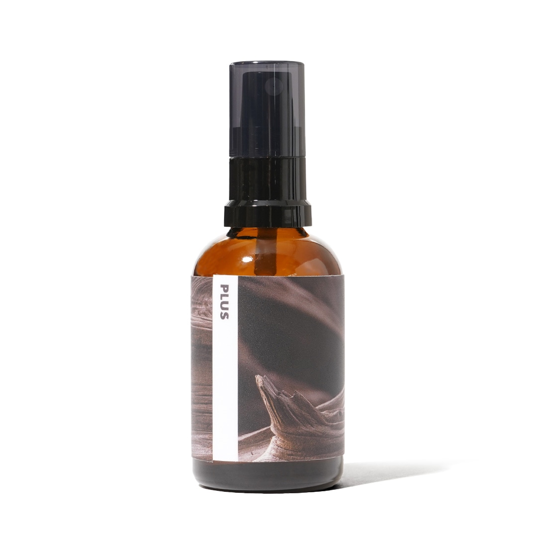 Fabric Spray 50ml（Smells like Skin and Sin）／PLUS（ファブリック