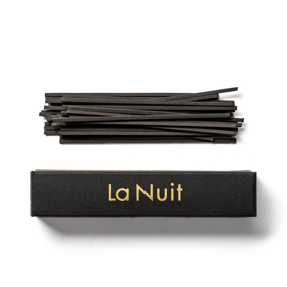 La Nuit 甘い混乱 000000004387_d2lvlZR.jpg