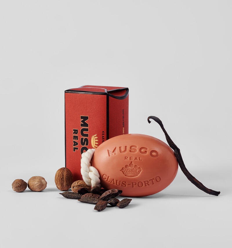 SOAP ON A ROPE Puro Sangue 190gCLAUS PORTOи