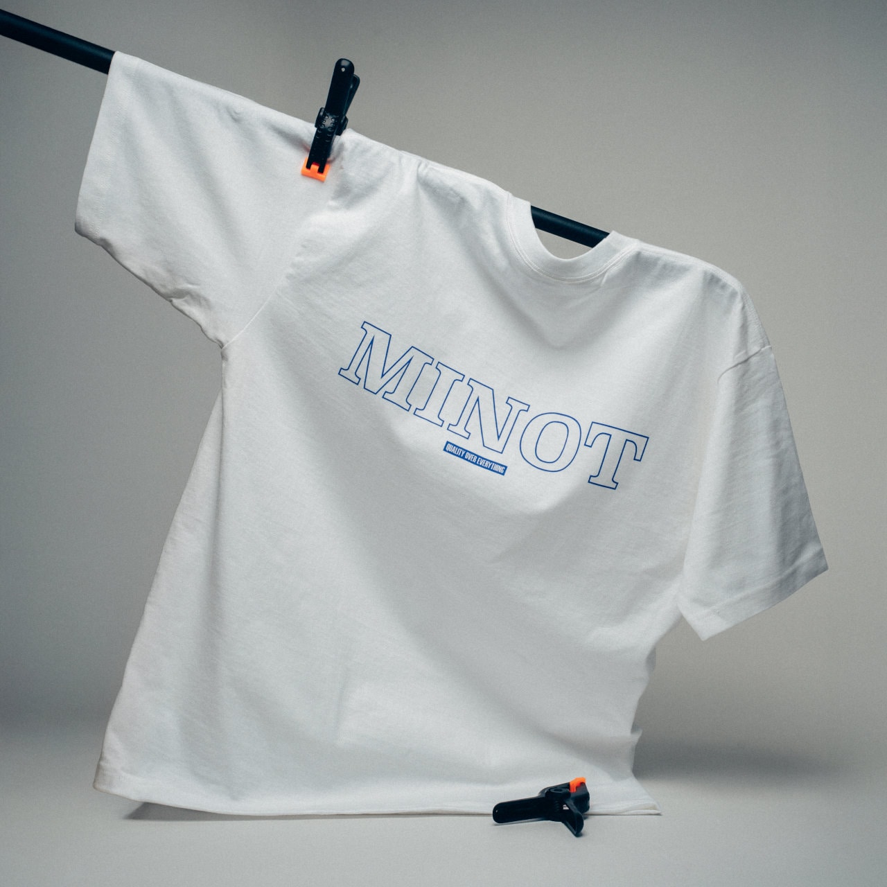 �ڿ��̸�����ʡ�MINOT LOGO TEE S/S�ʥۥ磻�ȡˡ�MINOT��T����ġ�