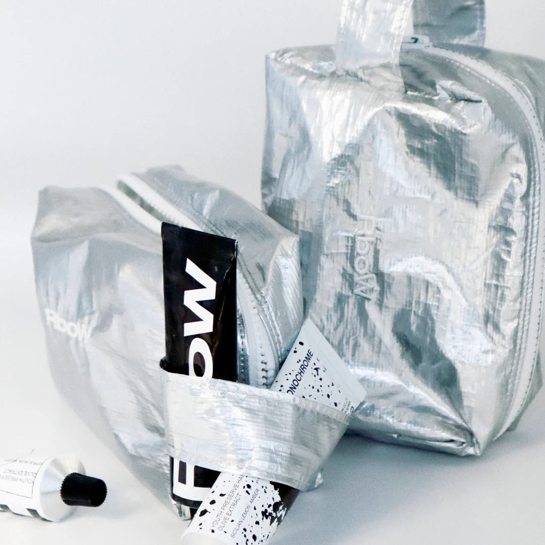 SILVER TRAVEL POUCH／RboW（ポーチ） | カテゴリ,アパレル