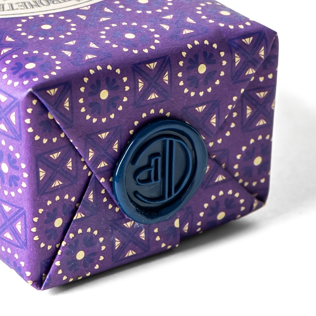 8741 PEAR SANDALWOOD WAX SEALED SOAP BAR 150gCLAUS PORTOи