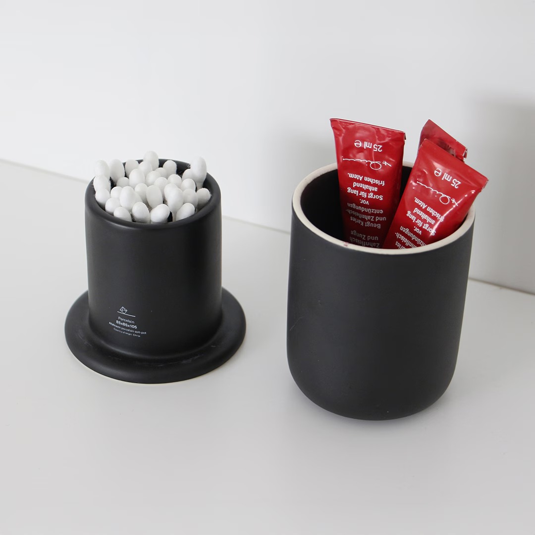 ANAheim PORCELAIN ASH-POT "Black"��DETAIL INC.���Żҥ��Х��ѳ�����