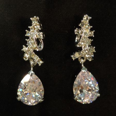 クリスタル・エレガンスイヤリング