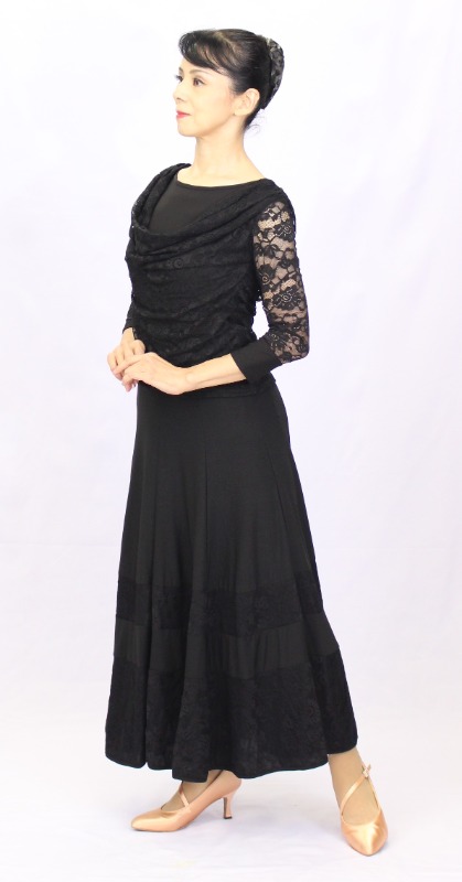 ヘムレーススカート　サイズ：M