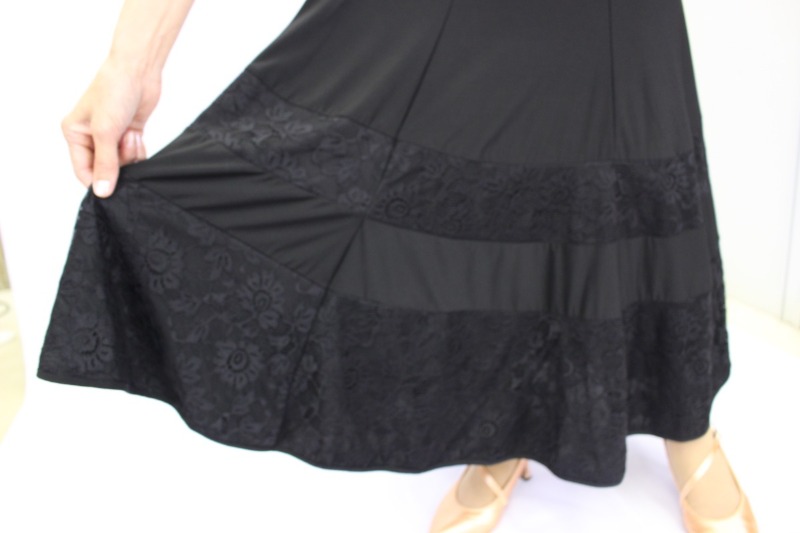 ヘムレーススカート　サイズ：M