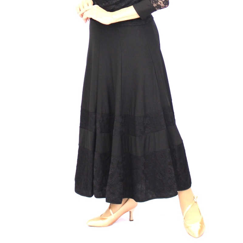 ヘムレーススカート　サイズ：M