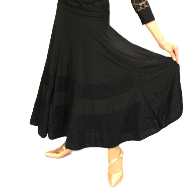 ヘムレーススカート　サイズ：M