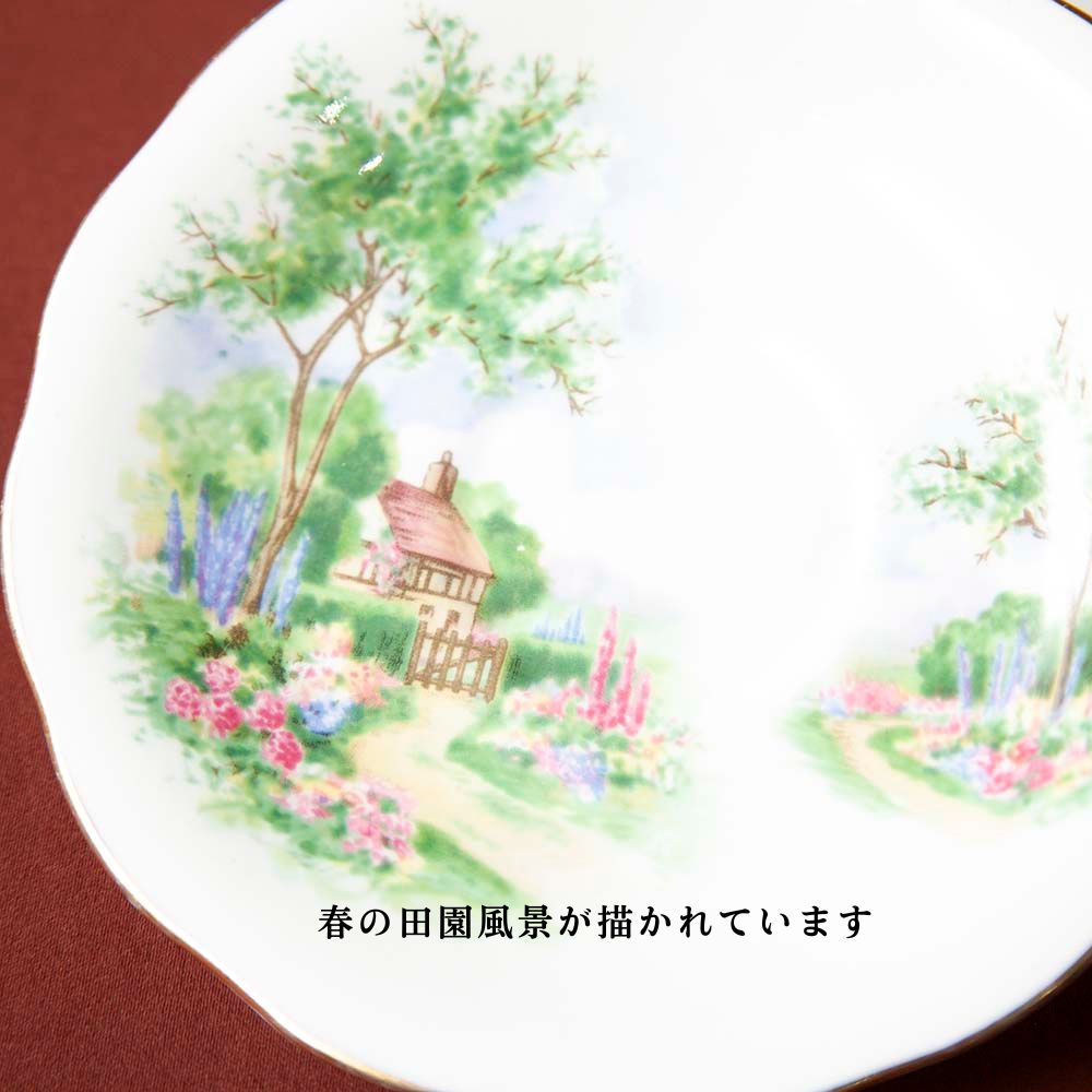 イギリスで買い付けた クィーンアン  チューダーコテージシリーズ トリオ ミルクポット＆シュガーポット