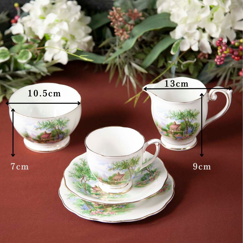 イギリスで買い付けた クィーンアン  チューダーコテージシリーズ トリオ ミルクポット＆シュガーポット