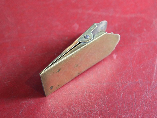 アンティーク イギリスで買い付けた 書類の整理に使いたい 真鍮の