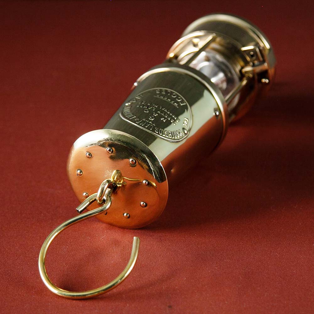 アンティーク イギリスで買い付けた キャンプやアウトドアで使いたい  ECCLES エクルズ 1972年製 マイナーズランプ