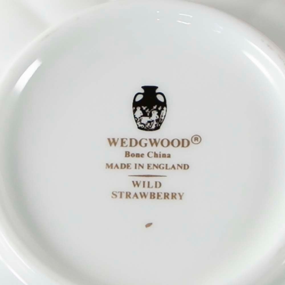 【新着商品】ヴィンテージ イギリスで買い付けた チョコレートや小菓子を入れる WEDGWOOD ウェッジウッド ボンボンディッシュ ふた付き