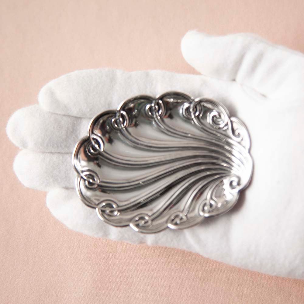 【新着商品】アンティーク イギリスで買い付けた スターリングシルバー製 ジュエリートレイ