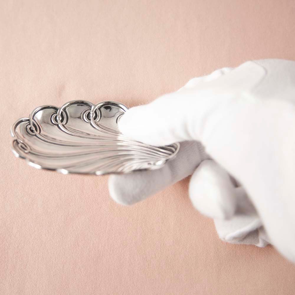 【新着商品】アンティーク イギリスで買い付けた スターリングシルバー製 ジュエリートレイ