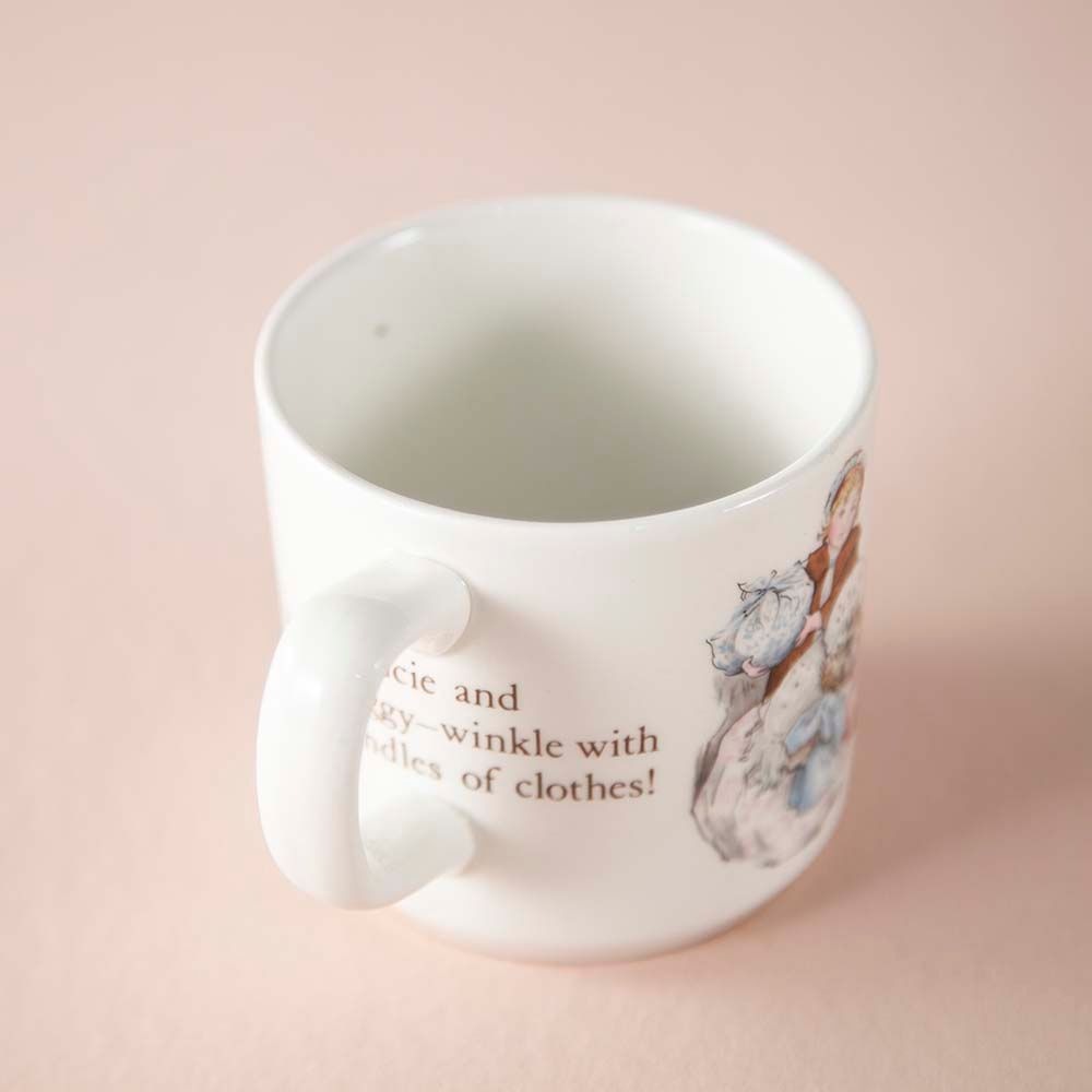【新着商品】ヴィンテージ イギリスで買い付けた WEDGWOOD ウェッジウッド ピーターラビット マグカップ ミセスティギーウィンクル マグカップ WEDGWOOD MRS.TIGGY-WINKLE