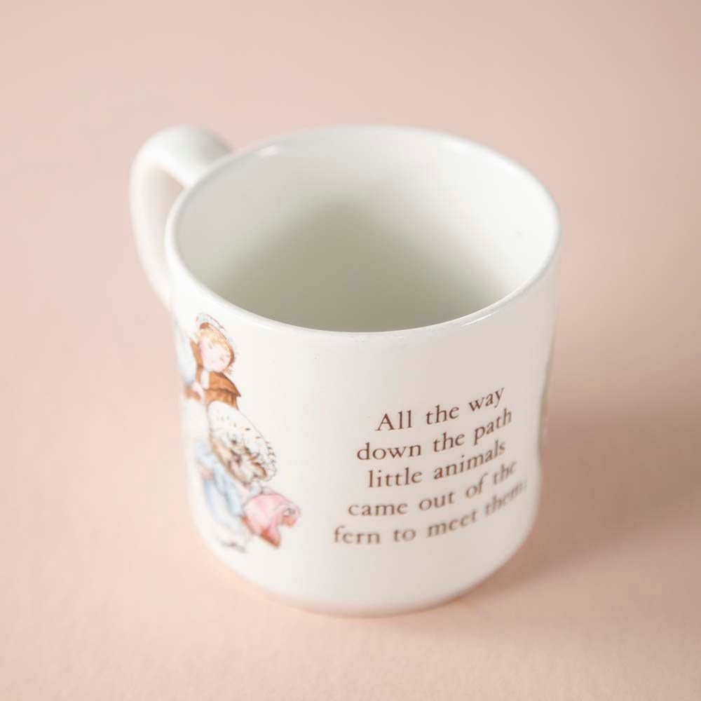 【新着商品】ヴィンテージ イギリスで買い付けた WEDGWOOD ウェッジウッド ピーターラビット マグカップ ミセスティギーウィンクル マグカップ WEDGWOOD MRS.TIGGY-WINKLE