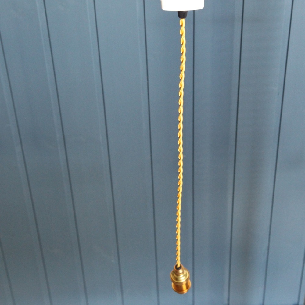 【ご希望の長さに対応いたします】ランプシェードを取り付ける 内ネジ式 ランプシェード ツイストシルクコード 日本式対応コードセット（ゴールド・黒）