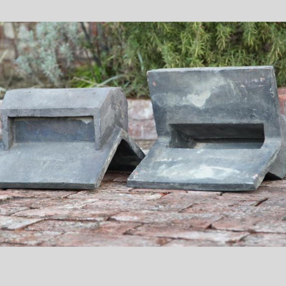 アンティーク イギリスで買い付けた ヴィクトリア時代 マンチェスター製 棟瓦 トップス（黒）