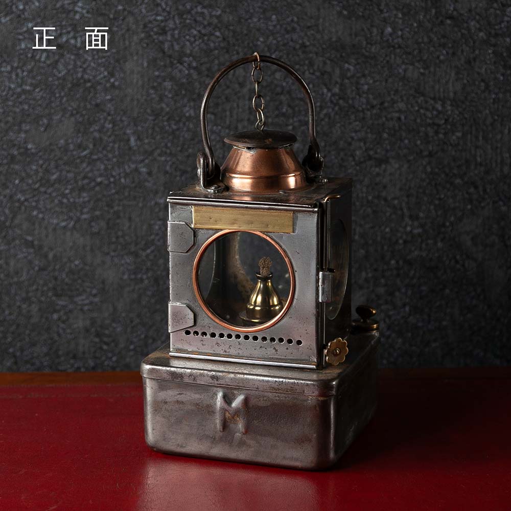 【SOLD OUT】アンティーク イギリスで買い付けた キャンプやアウトドアで使いたい LNER Railroad 鉄道用オイル（アルコール）ランプ