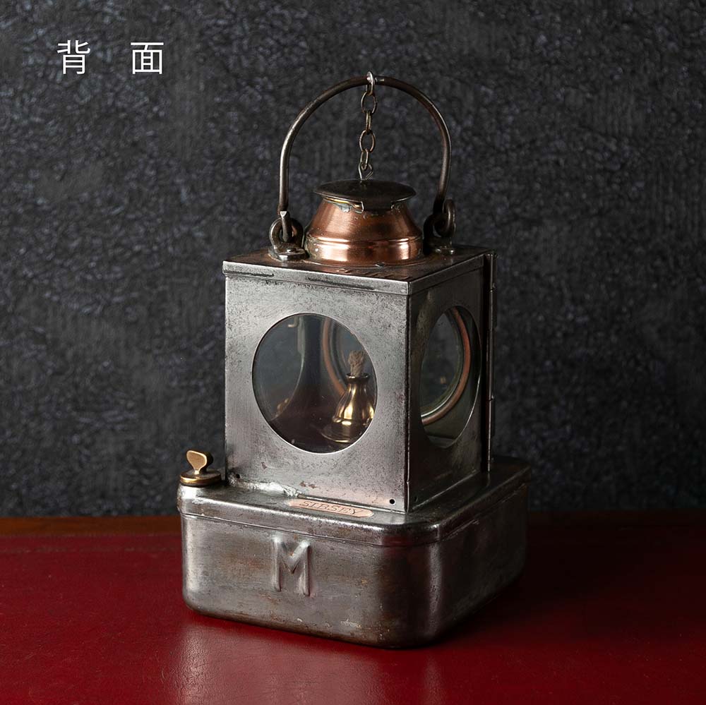 【SOLD OUT】アンティーク イギリスで買い付けた キャンプやアウトドアで使いたい LNER Railroad 鉄道用オイル（アルコール）ランプ