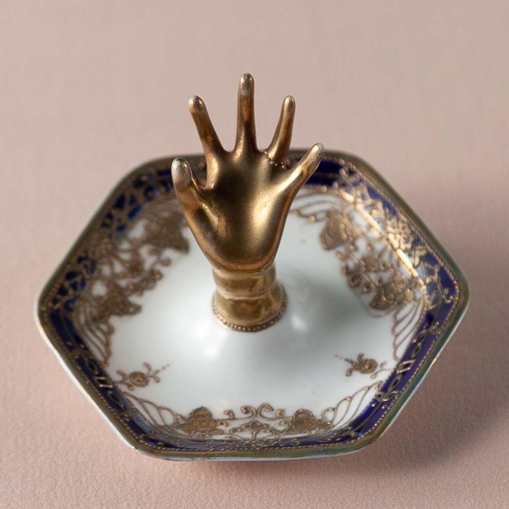 アンティーク イギリスで買い付けた 白磁に深い藍色 金の装飾が美しい オールドノリタケ ドレッサーセット