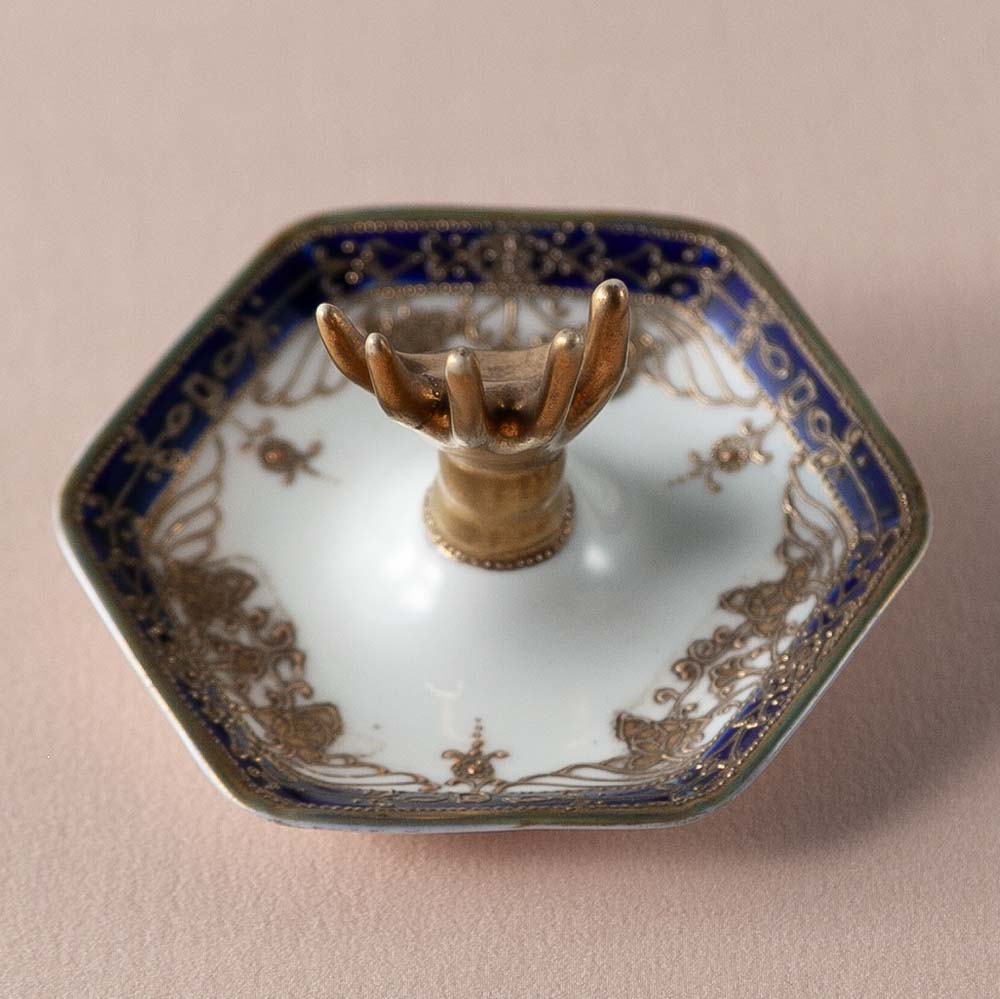 アンティーク イギリスで買い付けた 白磁に深い藍色 金の装飾が美しい オールドノリタケ ドレッサーセット