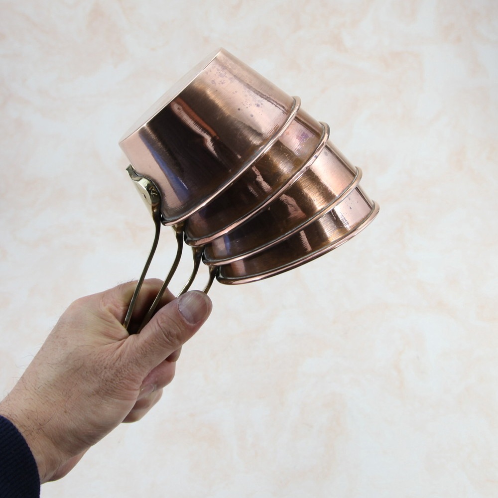 アンティーク イギリスで買い付けた 熱伝導ばっちり キャンプやアウトドアにおすすめ ハンドル付き 銅製（COPPER） 鍋 4点セット