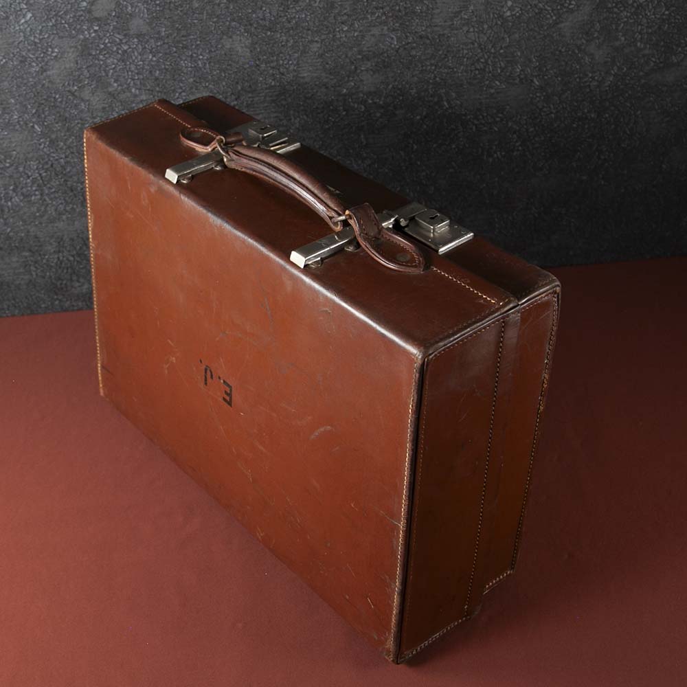 【SOLD OUT】アンティーク イギリス紳士が愛した 1930年代製 Revelation エキスパンダブル アタッシュケース 拡張機能付き 本革 レザー トランク（アタッシュケース）英国アンティーク 