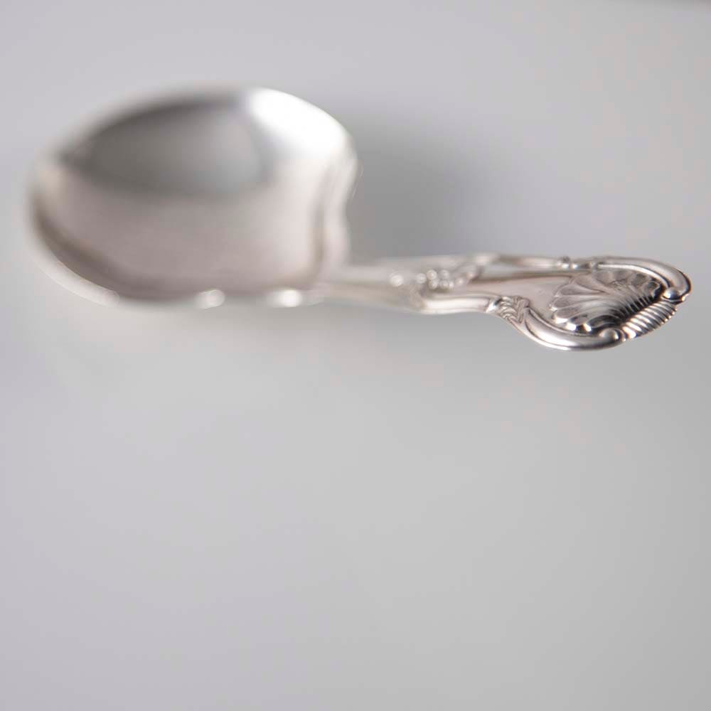 アンティーク イギリスで買い付けた ヴィクトリア時代より前 スターリングシルバー バーミンガム製 キャディースプーン ホールマーク入り