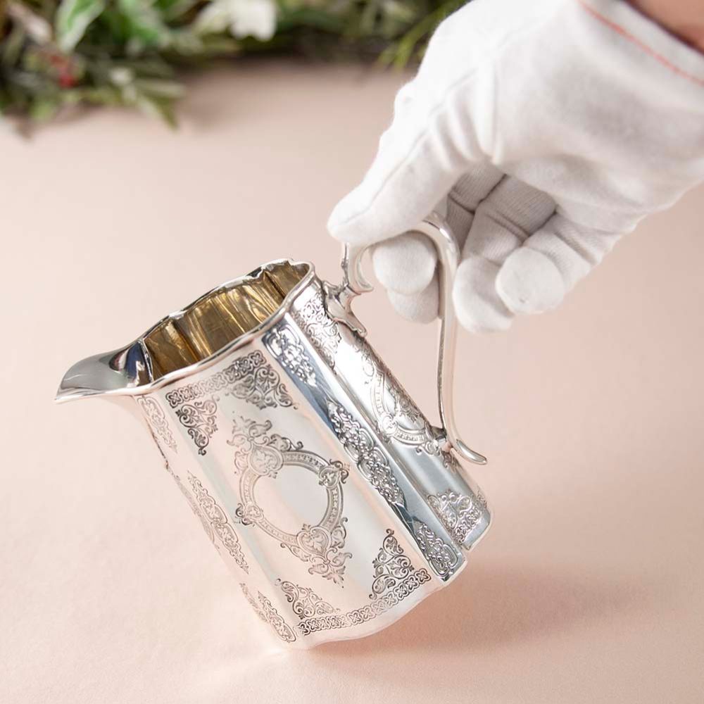 【新着商品】アンティーク イギリスで買い付けた ヴィクトリア時代 1870年代製 貴婦人が愛した 美しいミルクポット