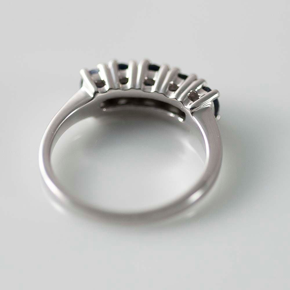 ヴィンテージ イギリスで買い付けた プレゼントにもおすすめ クリスタルガラスが配された シルバー リング 12号