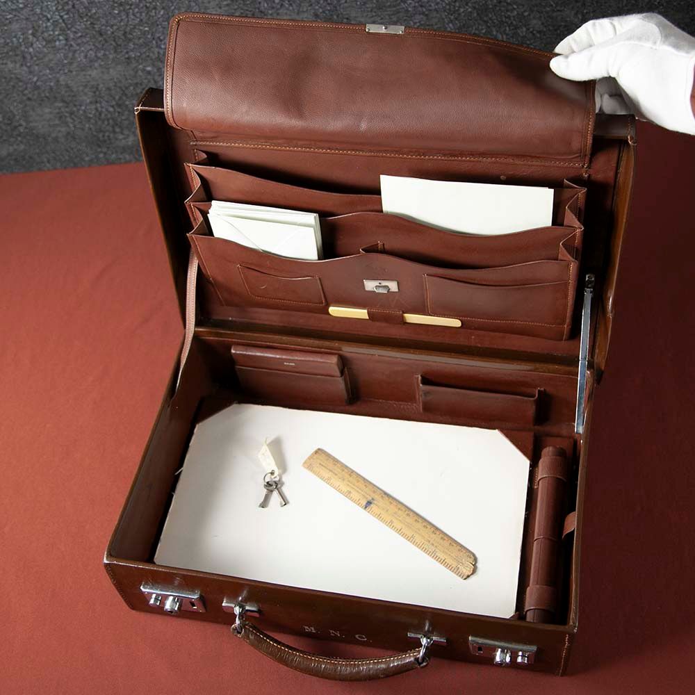 【新着商品】アンティーク 英国貴婦人が愛した 1900年～1910年代製 本革 レザー 鍵（キー）付き トランク（アタッシュケース）