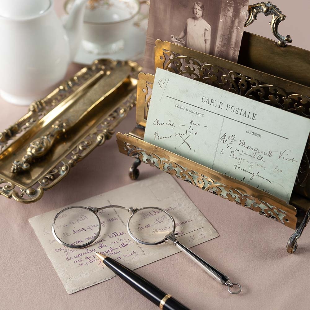 アンティーク イギリスで買い付けた スターリングシルバーの落ち着いた色合い  ロニェット（拡大鏡）