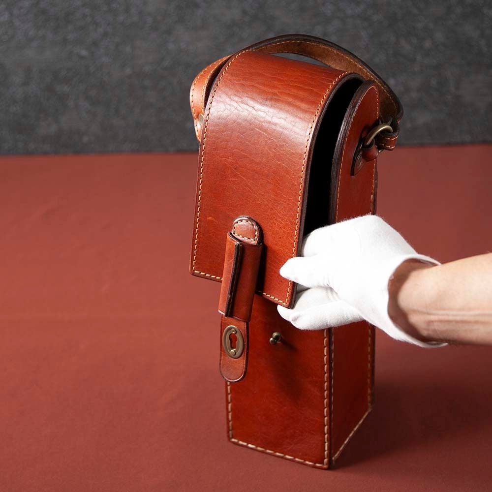 【新着商品】ヴィンテージ イギリスで買い付けた 本革製 ワインバッグ