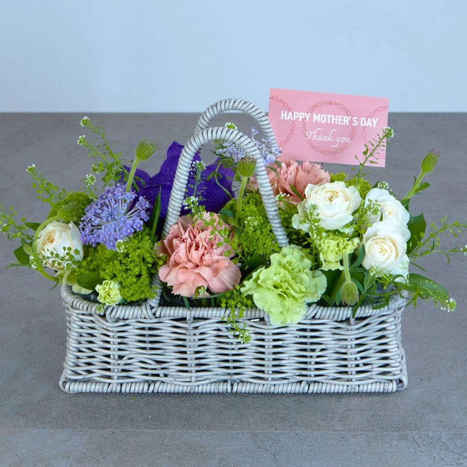 【母の日アレンジメント】ゆらり (パープルミックス)〈100-120サイズ〉