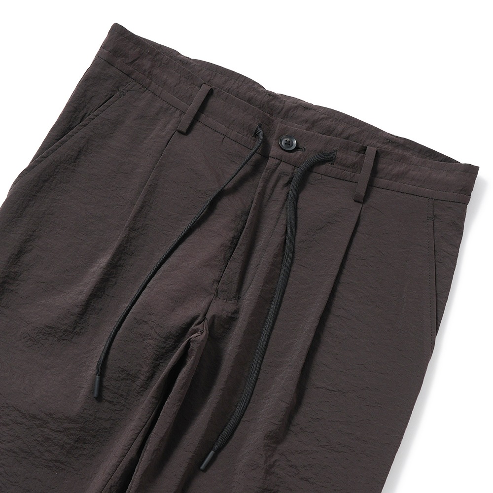 junhashimoto ジュンハシモト ULTRA LIGHT TUCK PANTS ウルトラライトタックパンツ 1072610056 BROWN