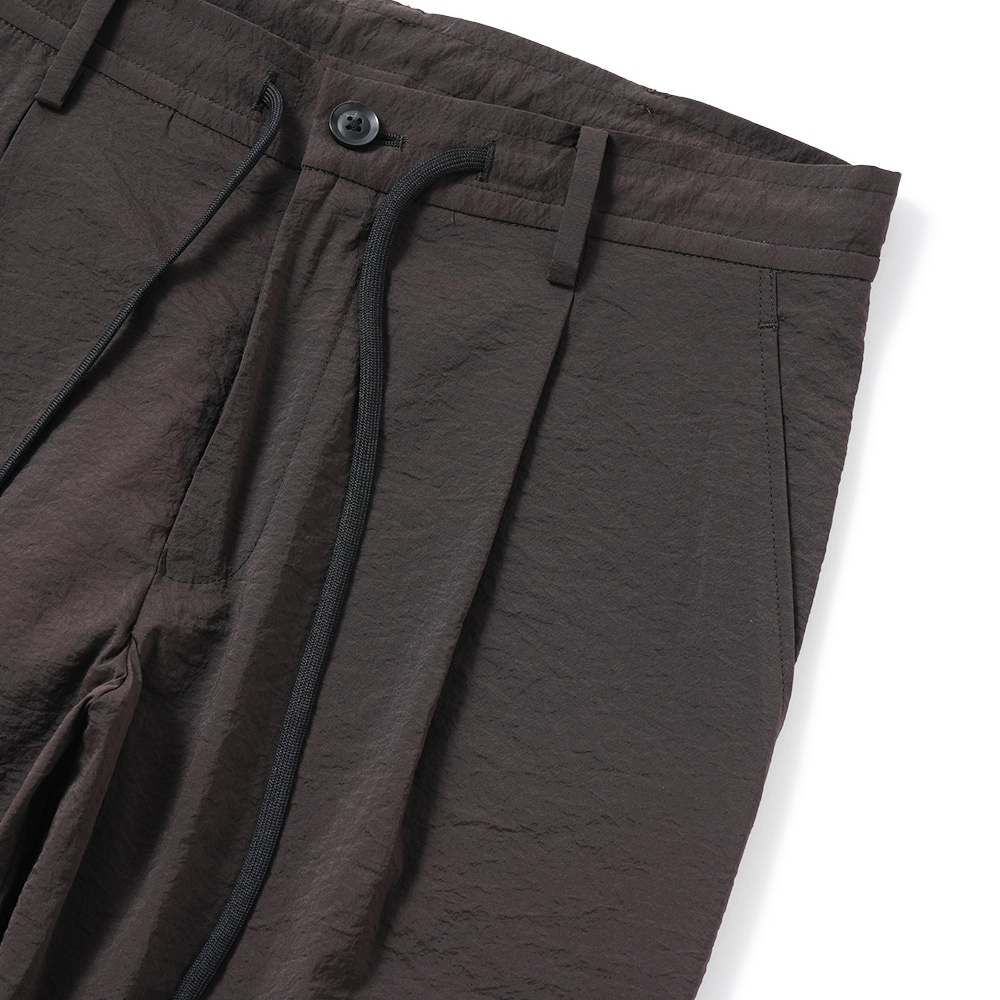 junhashimoto ジュンハシモト ULTRA LIGHT TUCK PANTS ウルトラライトタックパンツ 1072610056 BROWN