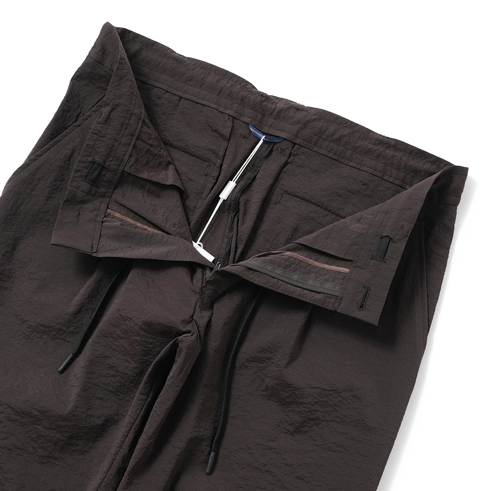 junhashimoto ジュンハシモト ULTRA LIGHT TUCK PANTS ウルトラライトタックパンツ 1072610056 BROWN